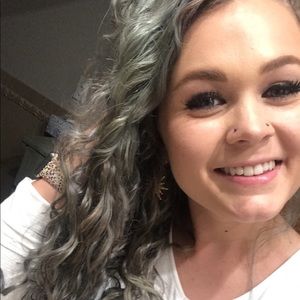 Meet your Posher, Vanessa